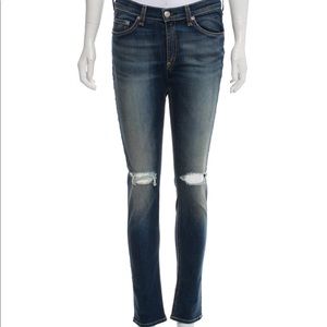 ❌ SOLD ❌ NWOT Rag & Bone Jeans 30